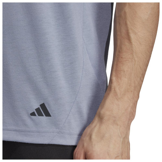 Adidas Ανδρική κοντομάνικη μπλούζα Yoga Base Tee
